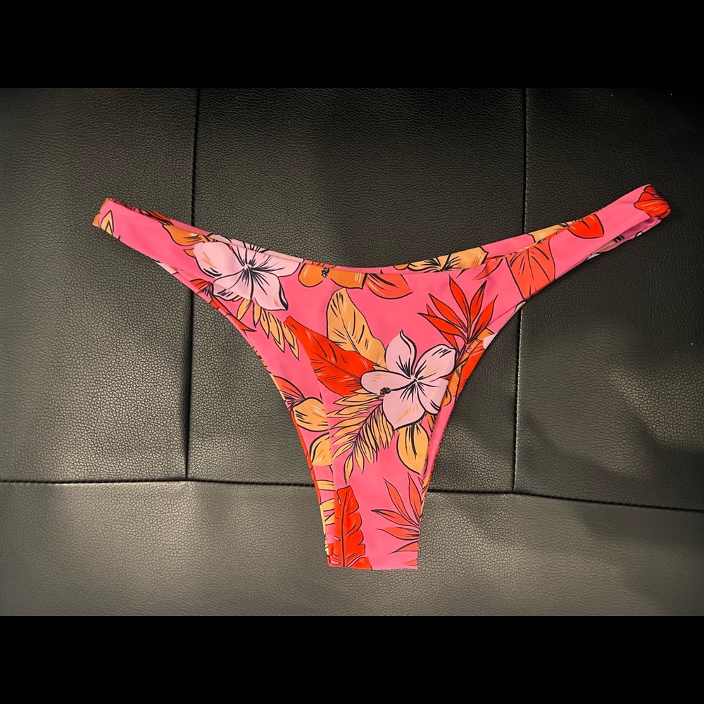 Kulani Kinis- minimal cheeky bikini bottom
